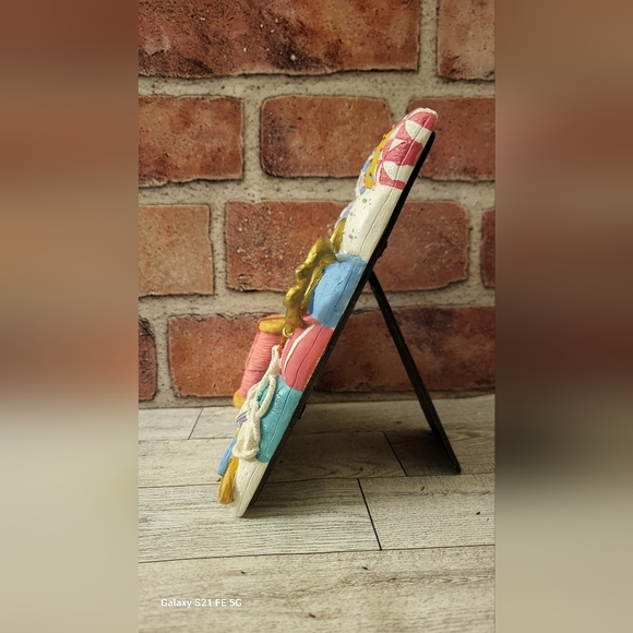 CRAFT THEMED PICTURE FRAME - Picture 4 of 4